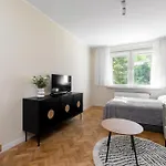 Przytulny Blisko Lasu Z Szybkim Wi-fi Apartamento