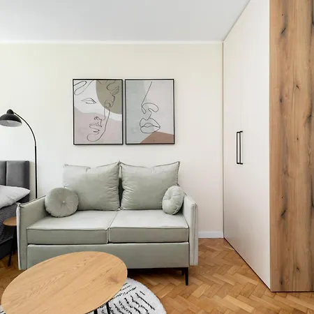 Przytulny Blisko Lasu Z Szybkim Wi-fi Appartement